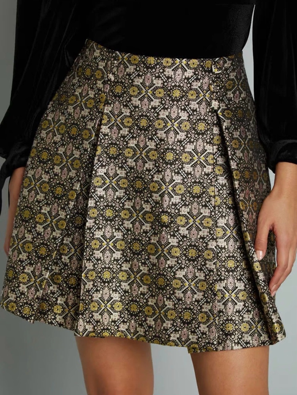 ModCloth | "Good As Gold" Skirt, size 4